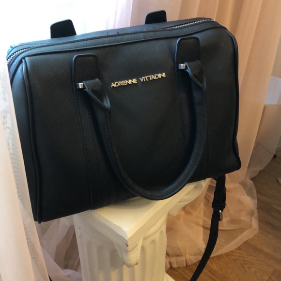 Adrienne Vittadini Black Vegan Leather 100% Authentic Crossbody Purse - Picture 3 of 7